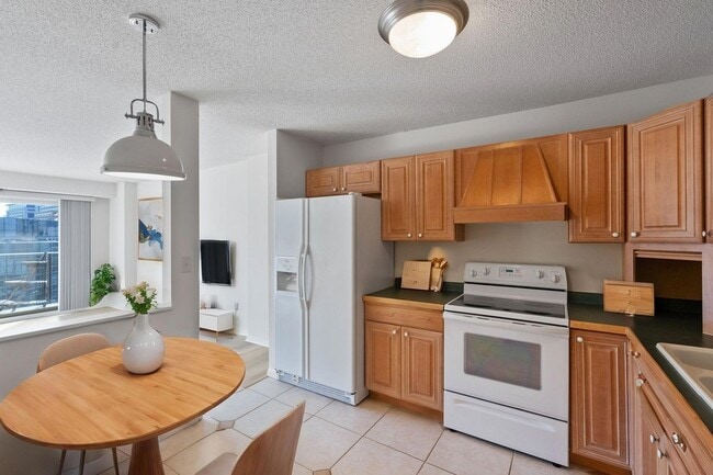 Foto del edificio - 121 Washington Ave S