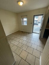 Building Photo - 6529 Pasteur Ct