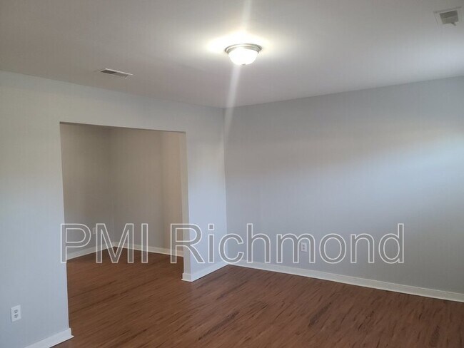 Building Photo - 3409 Chalfont Dr