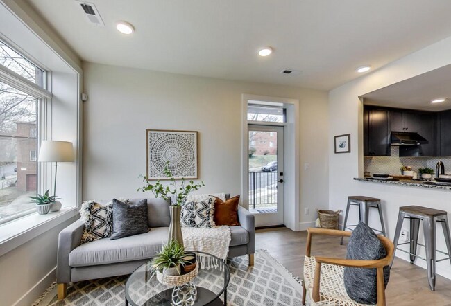 Foto del edificio - Stunning 2 Bed plus Den/ 2 Bath! New Const...