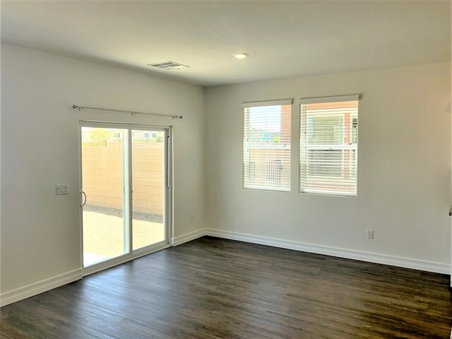 Building Photo - 5872 Petronius St