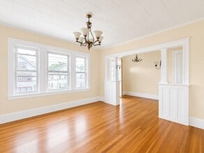 Building Photo - 174 Cornell St