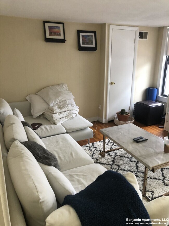 Foto del edificio - 238 Cambridge St