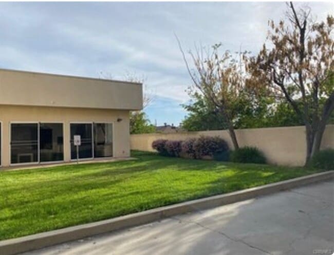 Building Photo - 19350 Sherman Way