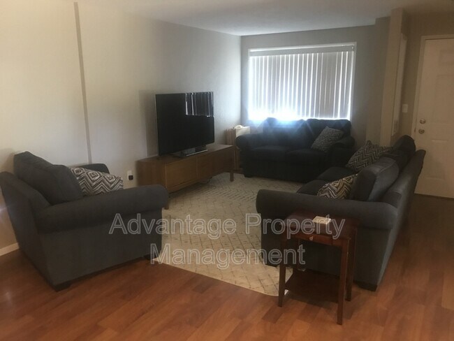 Foto del edificio - 2538 SE Thompson St