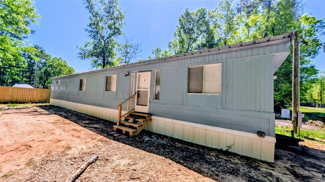 Building Photo - 266 Hunters Glen