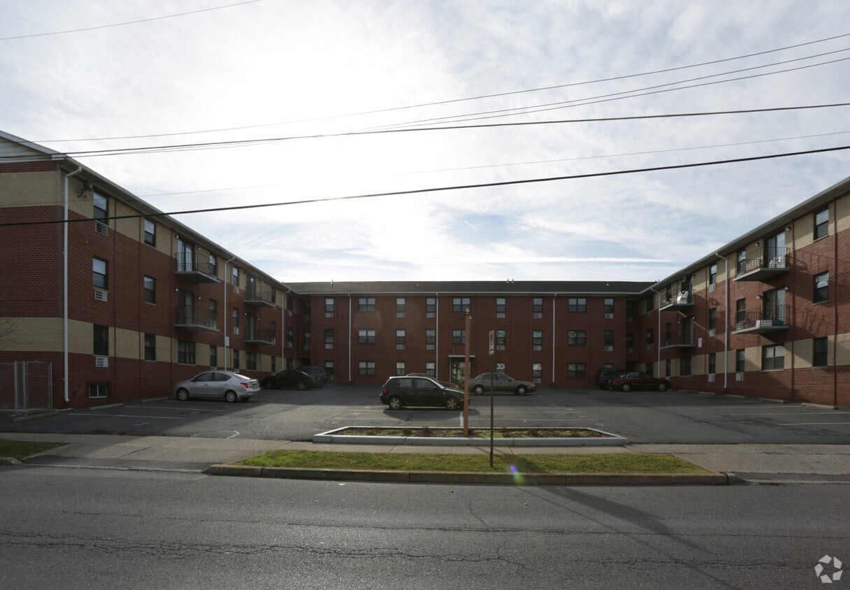 Butler Arms Apartaments - Hampton Commons