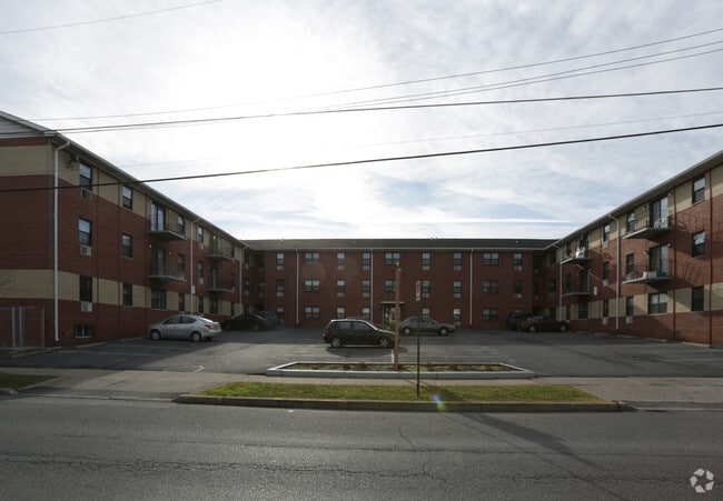 Butler Arms Apartments - Hampton Commons