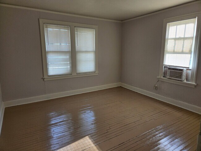 Foto del edificio - 706 W 16th St