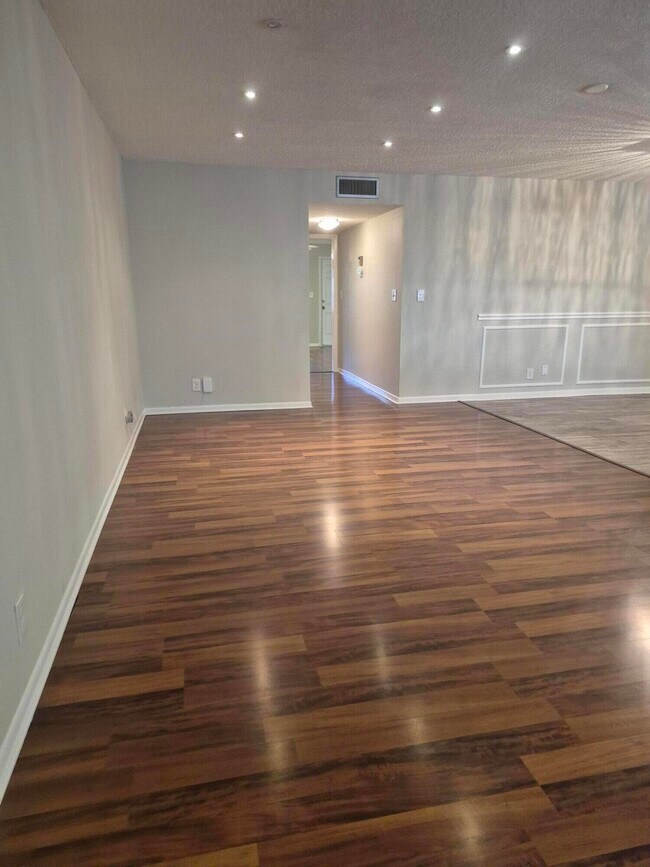 Foto del edificio - 4530 NW 3rd St