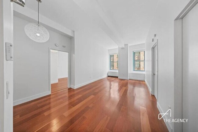 Foto del edificio - 2 bedroom in NEW YORK NY 10038