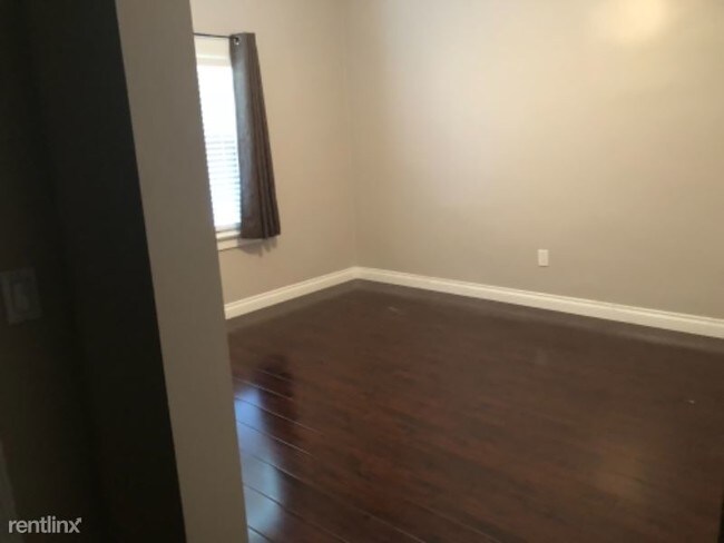 Building Photo - 3 br, 2 bath Apartment - 241 Santa Anita Ct