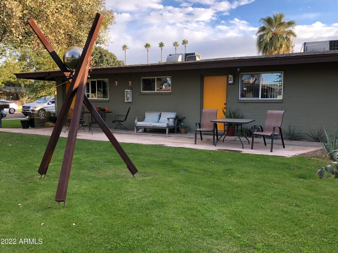 Primary Photo - 2020 S Granada Dr