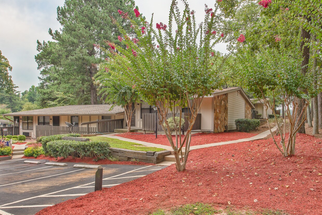 Shadow Trace Apartments Stone Mountain, GA