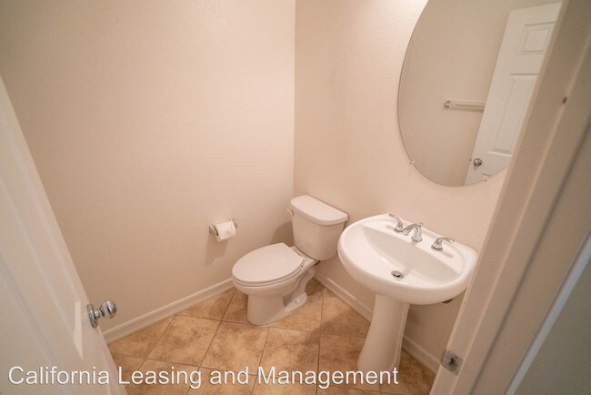 Building Photo - 4 br, 2.5 bath House - 19650 Mathilde Lane