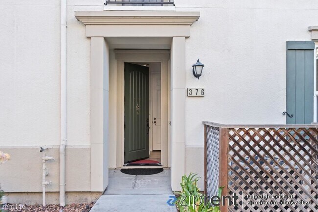 Foto del edificio - 3 br, 3.5 bath Townhome - 376 Belshaw Driv...
