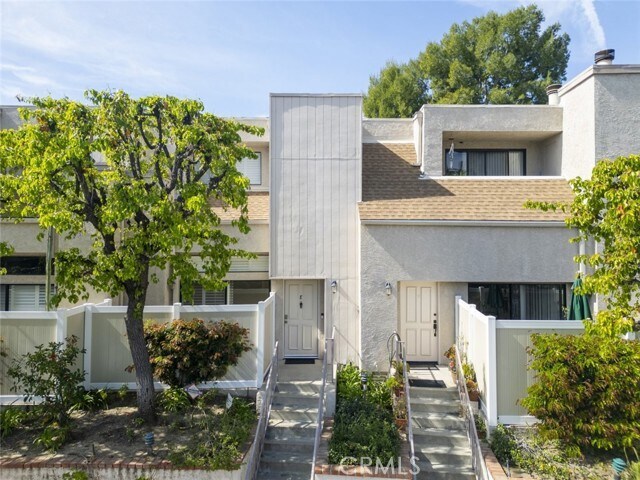 Building Photo - 15235 Magnolia Blvd