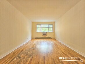 Building Photo - 625 W Wrightwood Ave