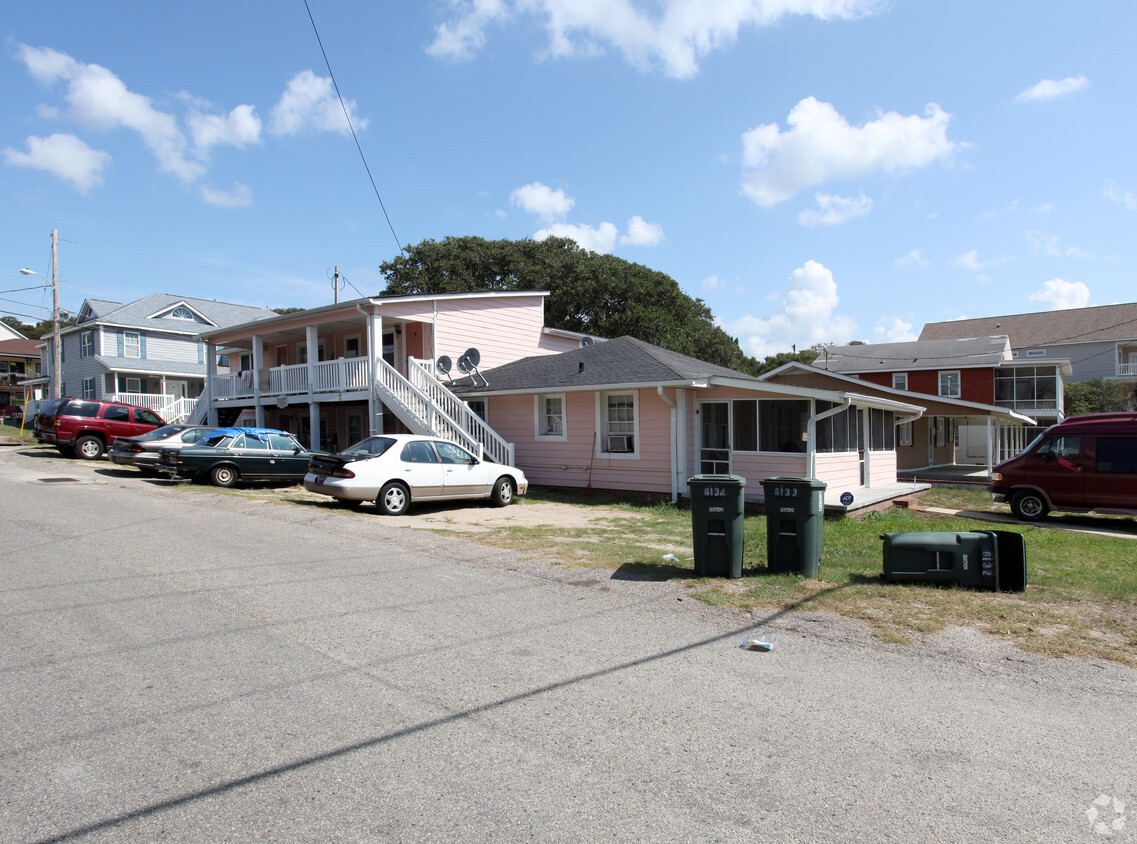 Primary Photo - Seaview Villas