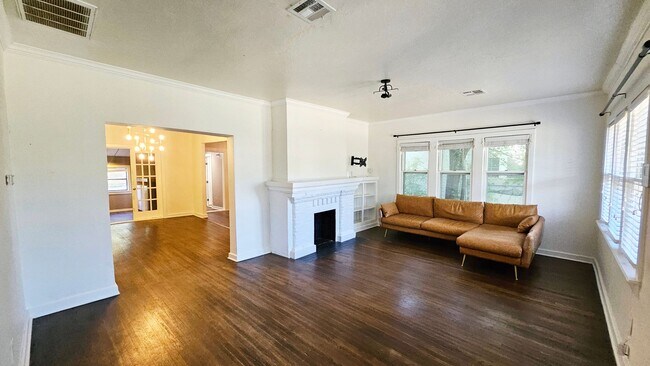 Foto del edificio - 3 Bed/2 Bath Paseo District Neighbor