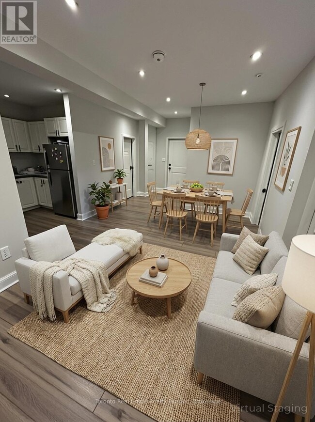 Building Photo - 67 Gloucester St