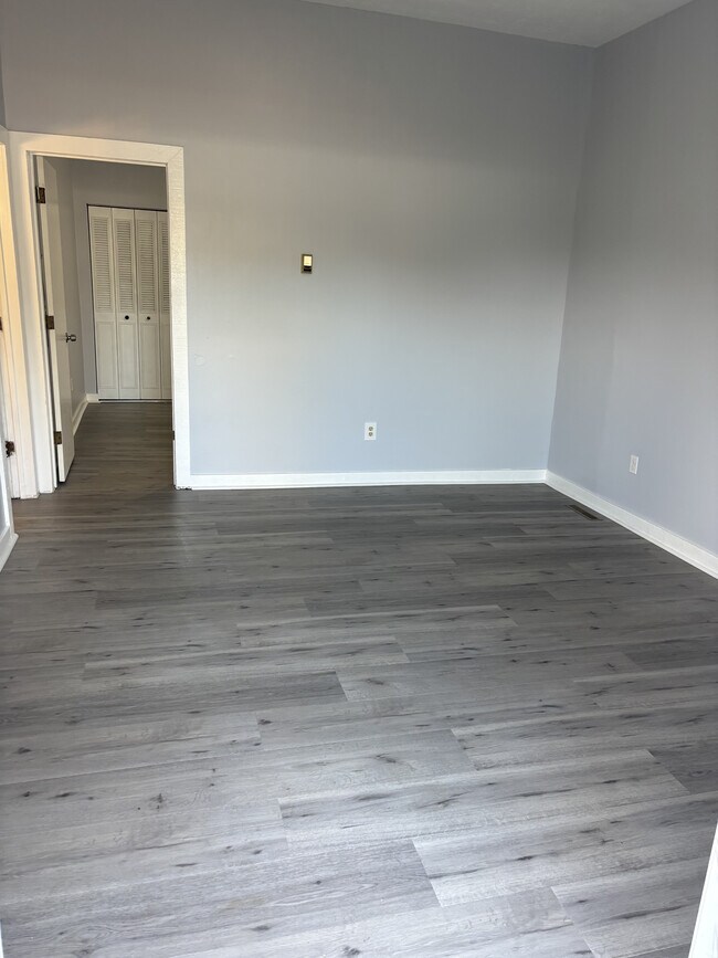 Foto del edificio - 123 Montmullin St