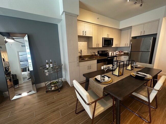 Foto del edificio - 2054 NE 162nd St