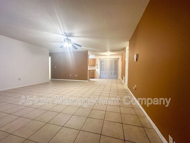 Building Photo - 584 Fordham Ave