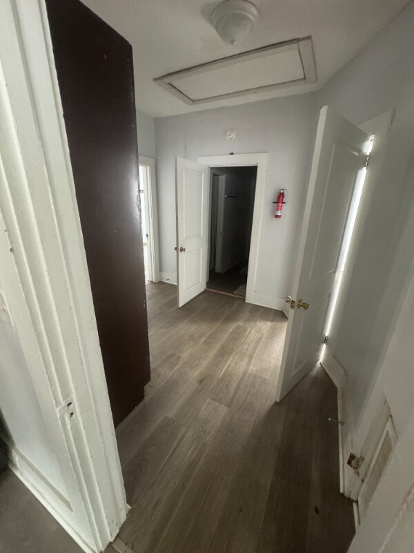 Foto del edificio - 6585 Voorhees Rd