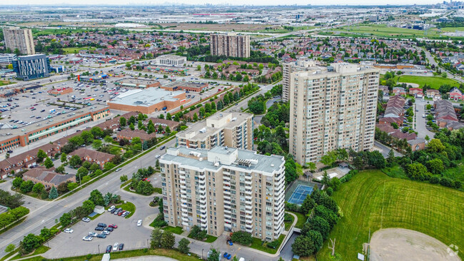 Building Photo - Neelands Place