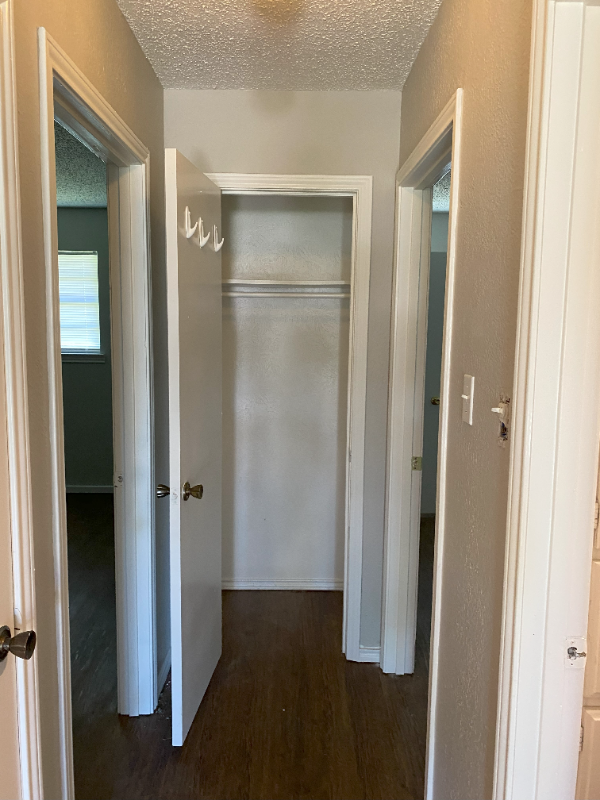Building Photo - 2020 Granbury St