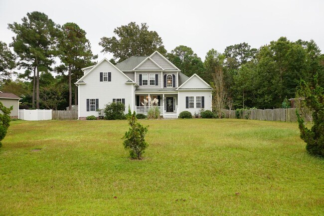 Foto del edificio - 3 Bedroom 2.5 Bathroom with a Bonus Room located in Creeks Edge Subdivision in Sneads Ferry!