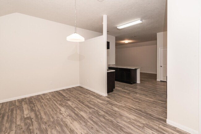 Foto del edificio - 705 Fallow Ln