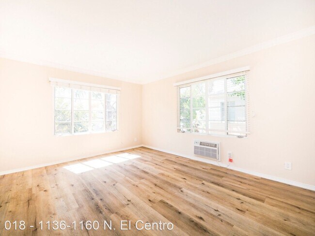Foto del edificio - 1136-1160 N El Centro Ave