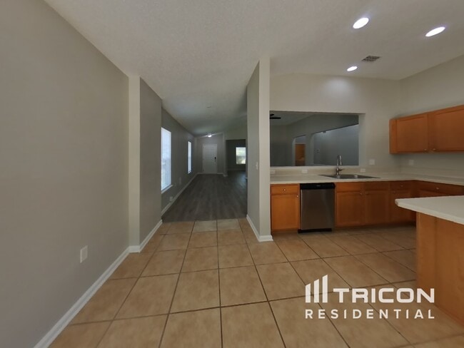 Building Photo - 86294 Cartesian Pointe Dr