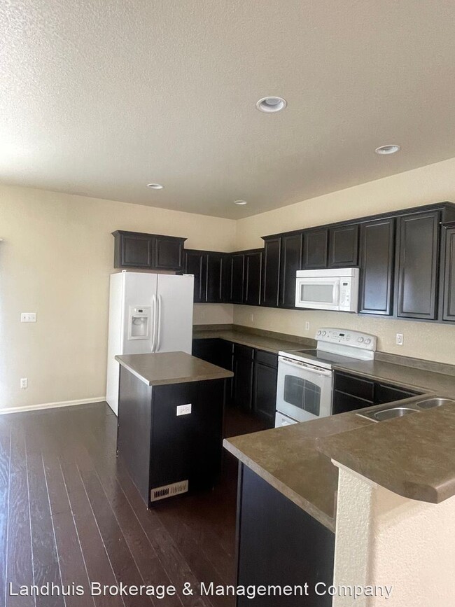 Building Photo - 3 br, 2.5 bath House - 3443 Shrikes Tail H...