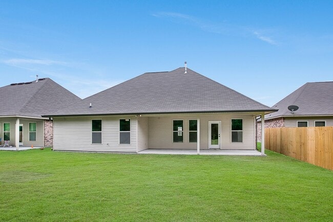 Foto del edificio - 23467 Conifer Drive