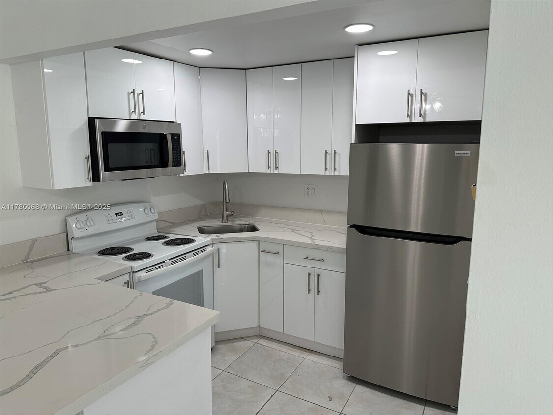 Foto principal - 4715 NW 7th St