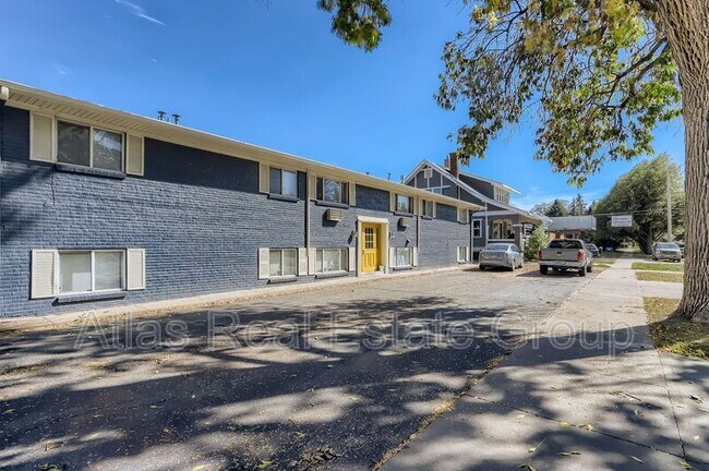 Building Photo - 828 12th St