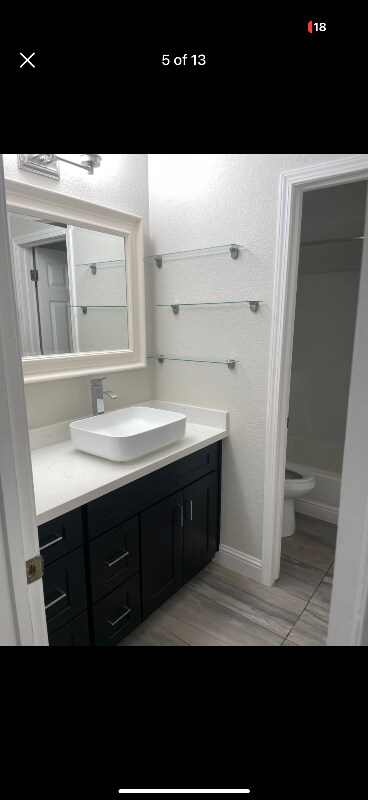 Foto del edificio - 220 Red Oak Dr