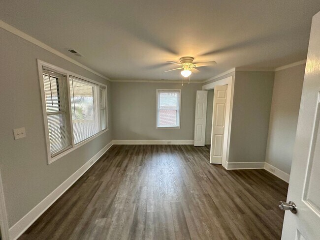 Foto del edificio - 4 Bedroom 3 Bathroom