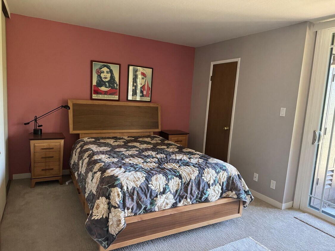 Foto principal - STUNNING NEWLY REMODELED CONDO WITH POOL &...
