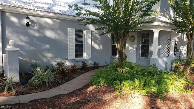 Building Photo - 2 br, 2 bath Townhome - 4891 Walden Cir