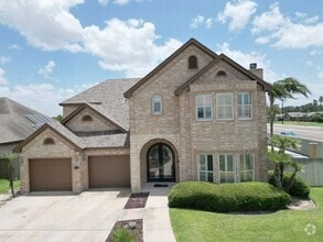 Building Photo - 3629 Flamingo Ave