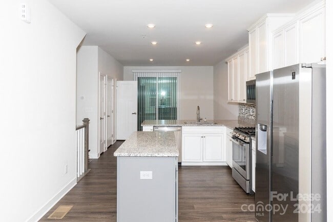 Building Photo - 222 Music Hall Wy