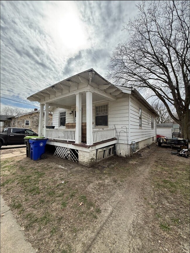 Foto del edificio - 821 N Oakland Ave