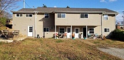 Building Photo - 45 New Sugar Creek Rd