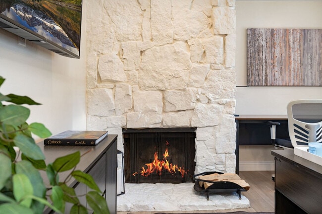 Foto del edificio - 940 Waters Ave