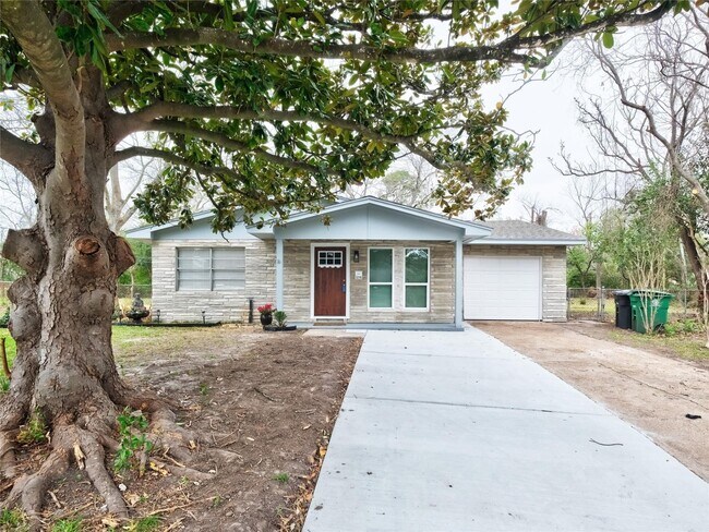 Foto del edificio - 3215 Soway St