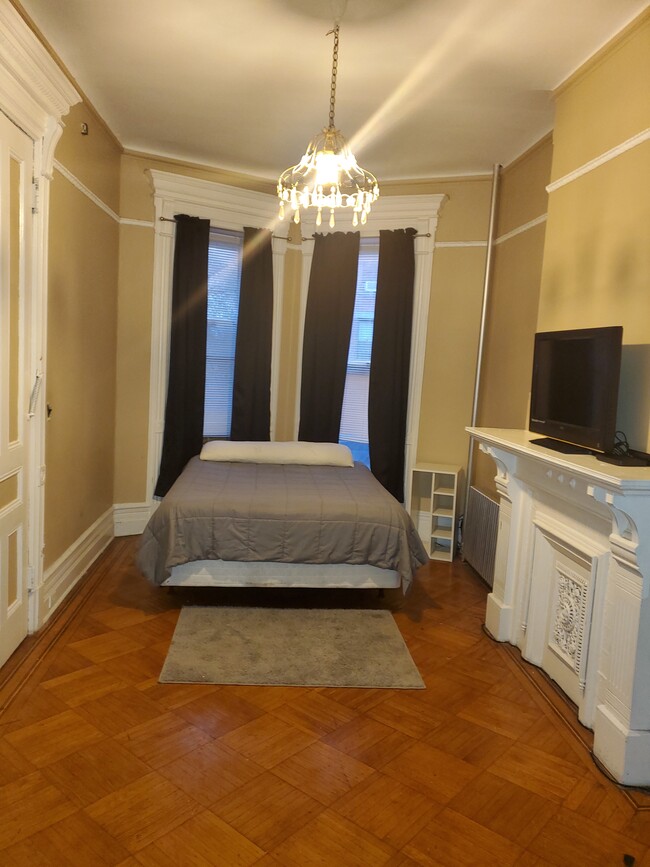 Foto del edificio - 445 Halsey St